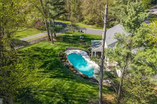11715 Lariat Ln, Oakton, VA 22124 - Photo 14