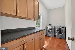 11715 Lariat Ln, Oakton, VA 22124 - Photo 40