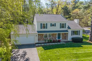 11715 Lariat Ln, Oakton, VA 22124 - Photo 2