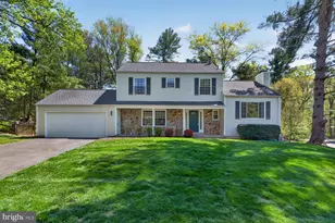 11715 Lariat Ln, Oakton, VA 22124 - Photo 4