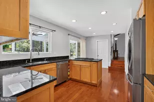 11715 Lariat Ln, Oakton, VA 22124 - Photo 36