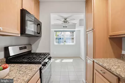 7097 Spring Garden Drive #101, Springfield, VA 22150 - Photo 8