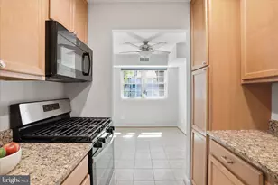 7097 Spring Garden Dr, Springfield, VA 22150 - Photo 8