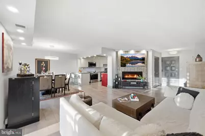 8340 Greensboro Drive #1007, McLean, VA 22102 - Photo 4