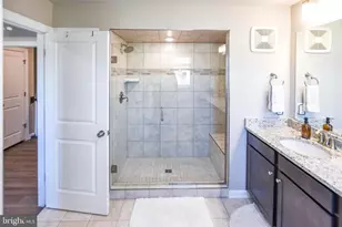 5692 Stephanie Tessa Way, Alexandria, VA 22303 - Photo 32