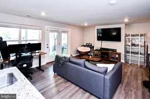 5692 Stephanie Tessa Way, Alexandria, VA 22303 - Photo 38