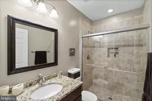 9323 Castle Hill Rd, Springfield, VA 22153 - Photo 74