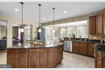 9323 Castle Hill Road, Springfield, VA 22153 - Photo 16