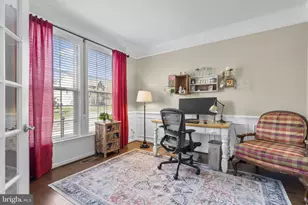 9323 Castle Hill Rd, Springfield, VA 22153 - Photo 6