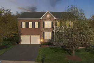 9323 Castle Hill Rd, Springfield, VA 22153 - Photo 4