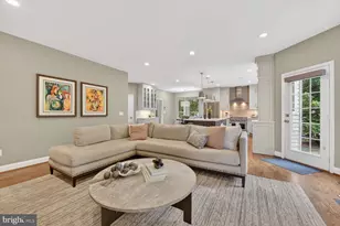 2795 Middleton Farm Ct, Herndon, VA 20171 - Photo 16