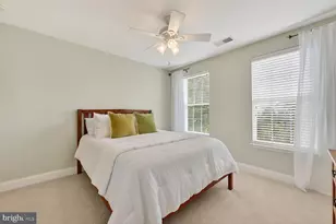 2795 Middleton Farm Ct, Herndon, VA 20171 - Photo 36
