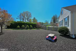 6936 Regent Ln, Falls Church, VA 22042 - Photo 6