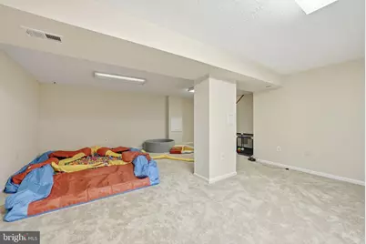 9800 Kohoutek Court, Vienna, VA 22182 - Photo 32