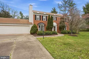 9800 Kohoutek Ct, Vienna, VA 22182 - Photo 2