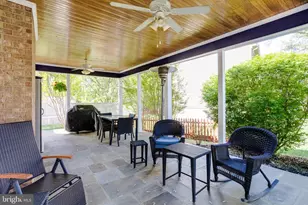 9009 Lake Braddock Dr, Burke, VA 22015 - Photo 18
