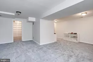 9009 Lake Braddock Dr, Burke, VA 22015 - Photo 30