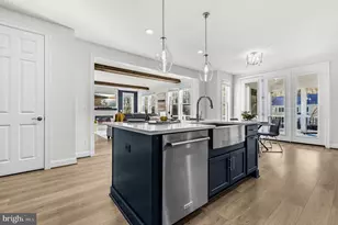 4592 Marshall Hls Ln, Fairfax, VA 22030 - Photo 18