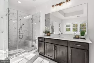 4592 Marshall Hls Ln, Fairfax, VA 22030 - Photo 32