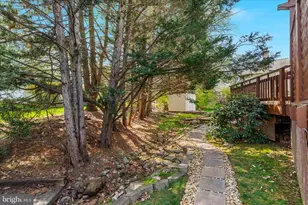 9107 Meadowcreek Ln, Lorton, VA 22079 - Photo 54