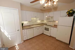 6042 Haverhill Ct, Springfield, VA 22152 - Photo 8