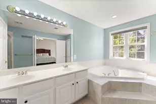 13579 Cedar Run Ln, Herndon, VA 20171 - Photo 34