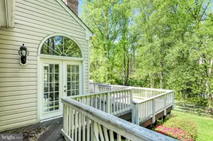 11224 Devereux Manor Ln, Fairfax Station, VA 22039 - Photo 68