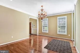 11224 Devereux Manor Ln, Fairfax Station, VA 22039 - Photo 14