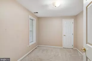 11224 Devereux Manor Ln, Fairfax Station, VA 22039 - Photo 56