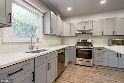 4159 Novar Drive, Chantilly, VA 20151 - Photo 6