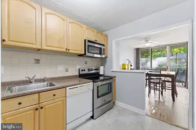 2059 Huntington Avenue #304, Alexandria, VA 22303 - Photo 16