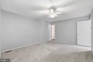 3103 Babashaw Ct, Fairfax, VA 22031 - Photo 16