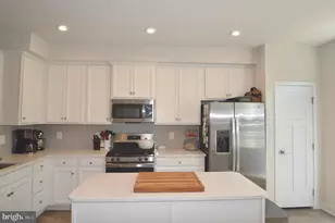 13943 Airfoil Rd, Herndon, VA 20171 - Photo 8