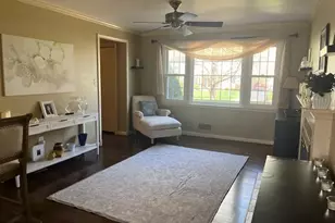 9113 Donna Dean Dr, Springfield, VA 22153 - Photo 6