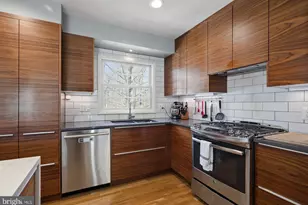 8907 Camden St, Alexandria, VA 22308 - Photo 20