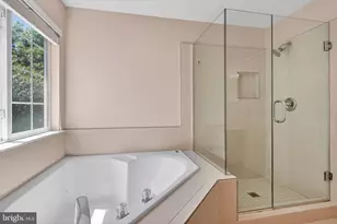 5169 Ballycastle Cir, Alexandria, VA 22315 - Photo 20