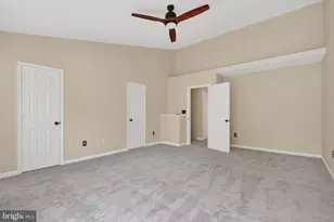5169 Ballycastle Cir, Alexandria, VA 22315 - Photo 18
