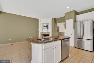 5169 Ballycastle Cir, Alexandria, VA 22315 - Photo 10