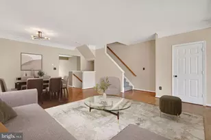 5169 Ballycastle Cir, Alexandria, VA 22315 - Photo 6