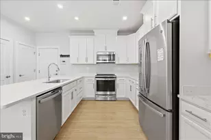 13538 Sayward Blvd, Herndon, VA 20171 - Photo 14