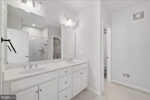 13538 Sayward Blvd, Herndon, VA 20171 - Photo 28