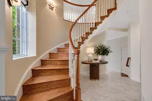 7749 Legere Ct, McLean, VA 22102 - Photo 8