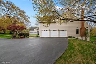 1702 Landon Hill Rd, Vienna, VA 22182 - Photo 100