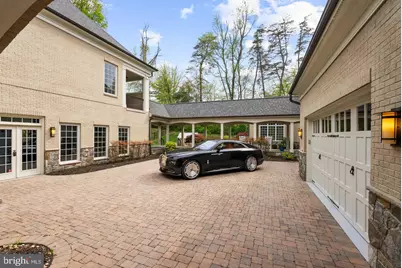 9111 Dara Lane, Great Falls, VA 22066 - Photo 6