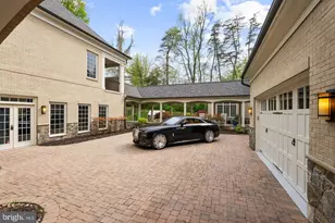 9111 Dara Ln, Great Falls, VA 22066 - Photo 6