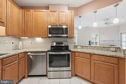 2931 Deer Hollow Way #108, Fairfax, VA 22031 - Photo 6