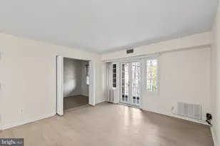 8229 Kings Charter Ln, Springfield, VA 22152 - Photo 4