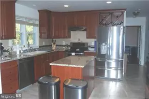 15559 Eagle Tavern Ln, Centreville, VA 20120 - Photo 2