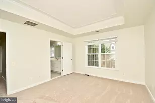 5027 Village Fountain Pl, Centreville, VA 20120 - Photo 22