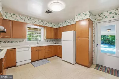 3917 Malcolm Court, Annandale, VA 22003 - Photo 8